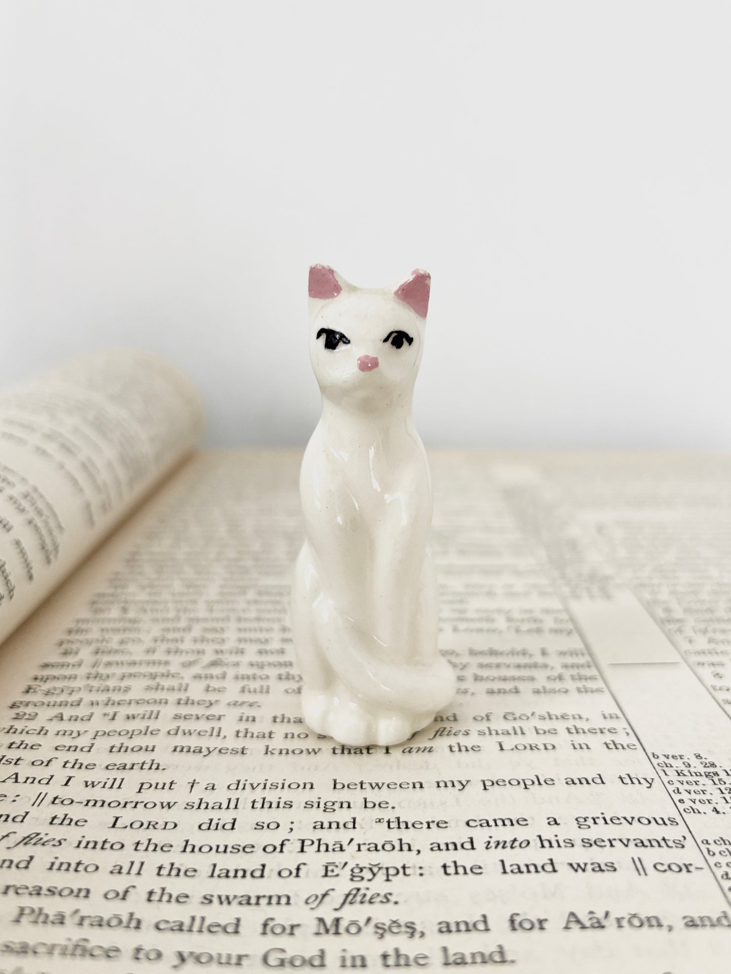 Cat Figurine White | Vintage