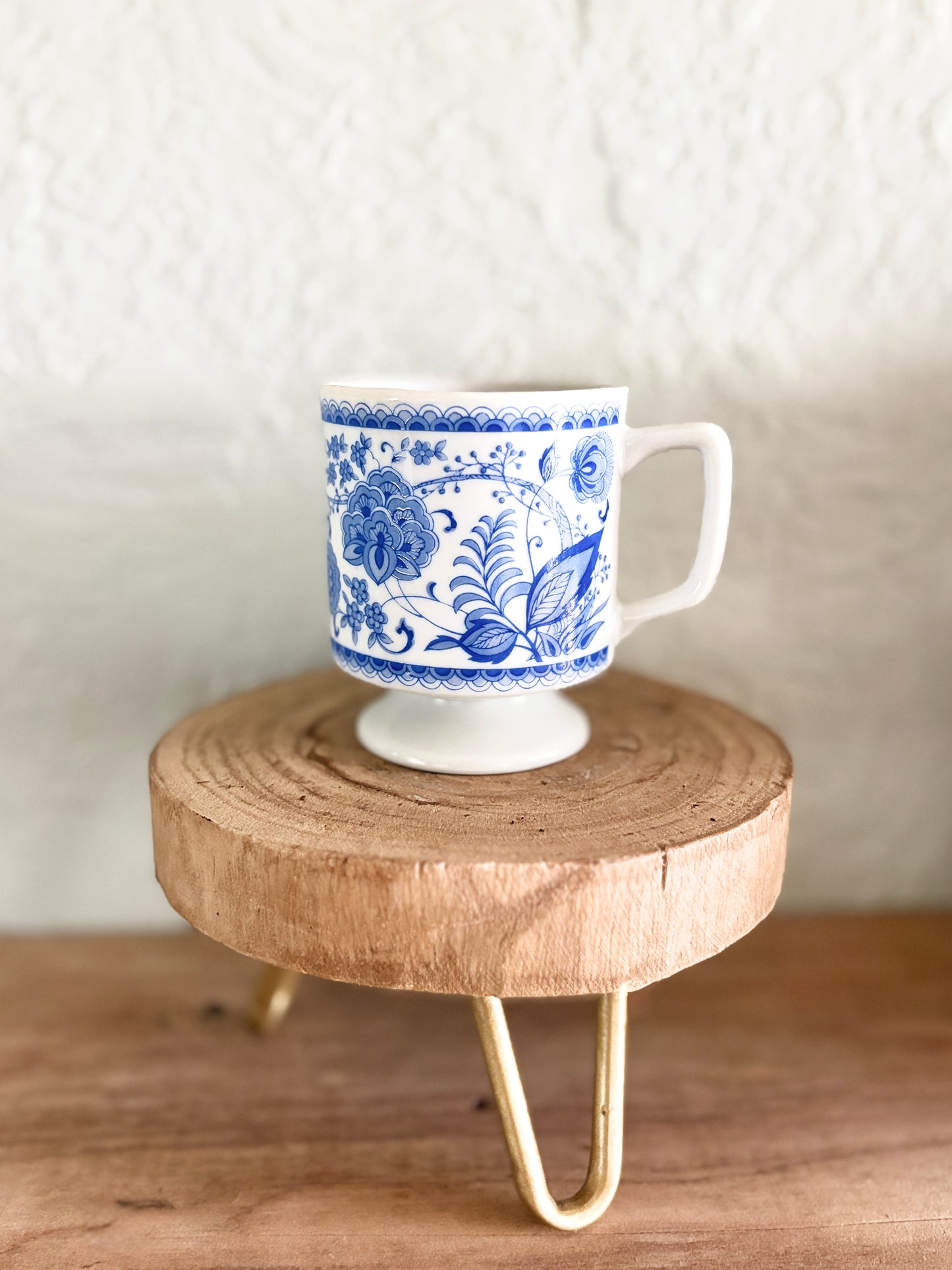 Blue & White Tea Cup (Pair)