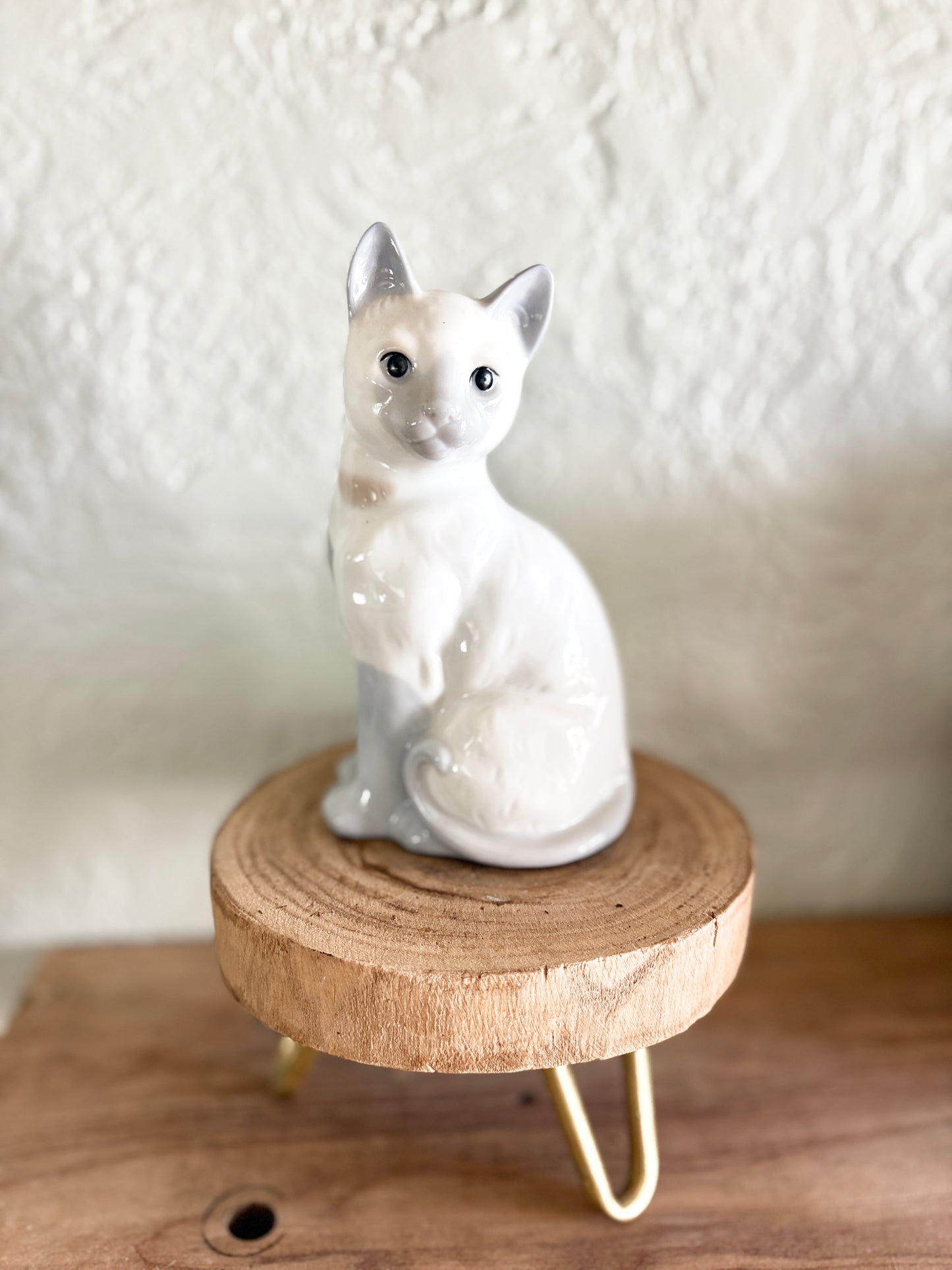 Cozy Cat Figurine - Once Night Light