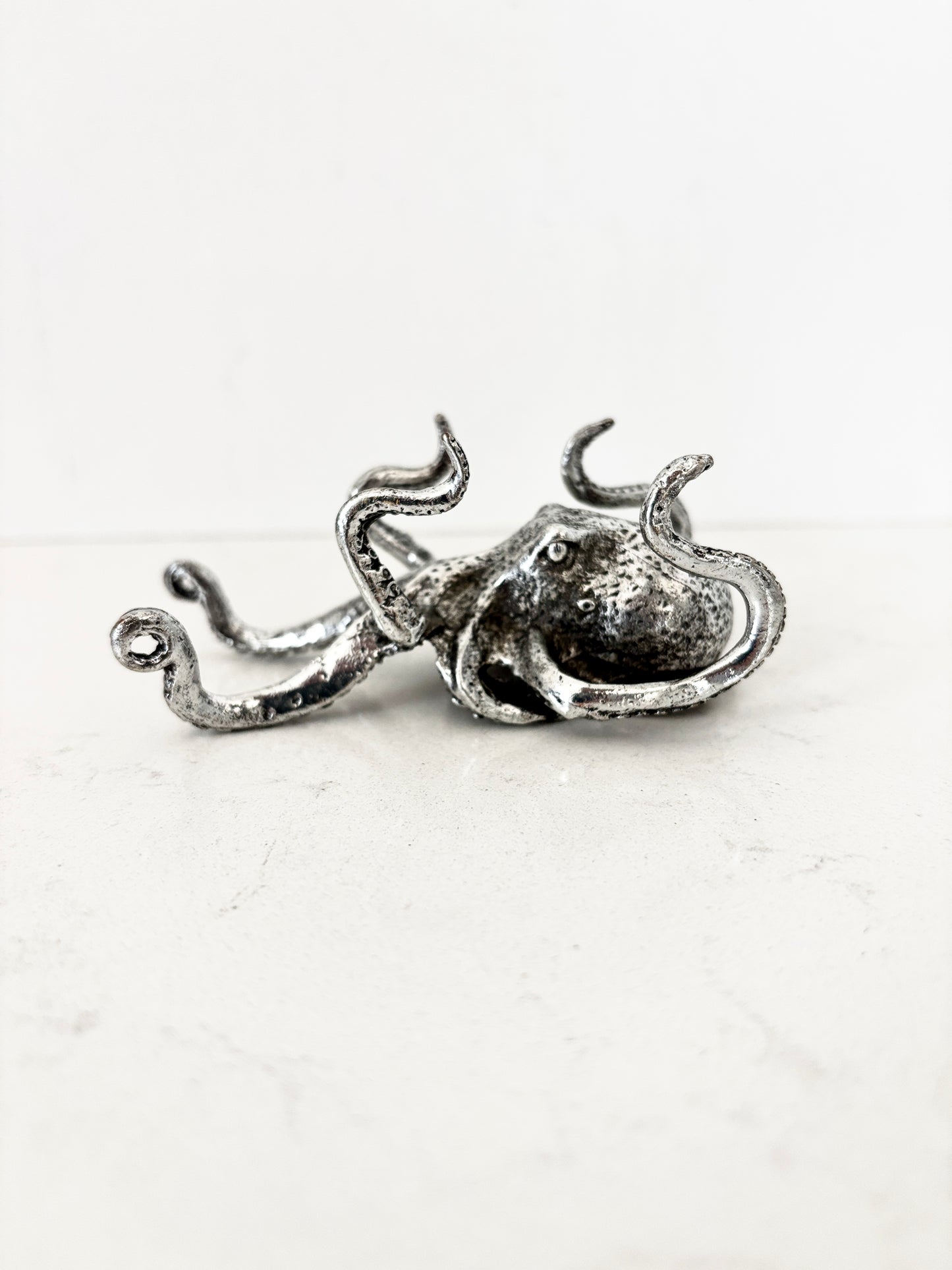 Octopus Metal Holder
