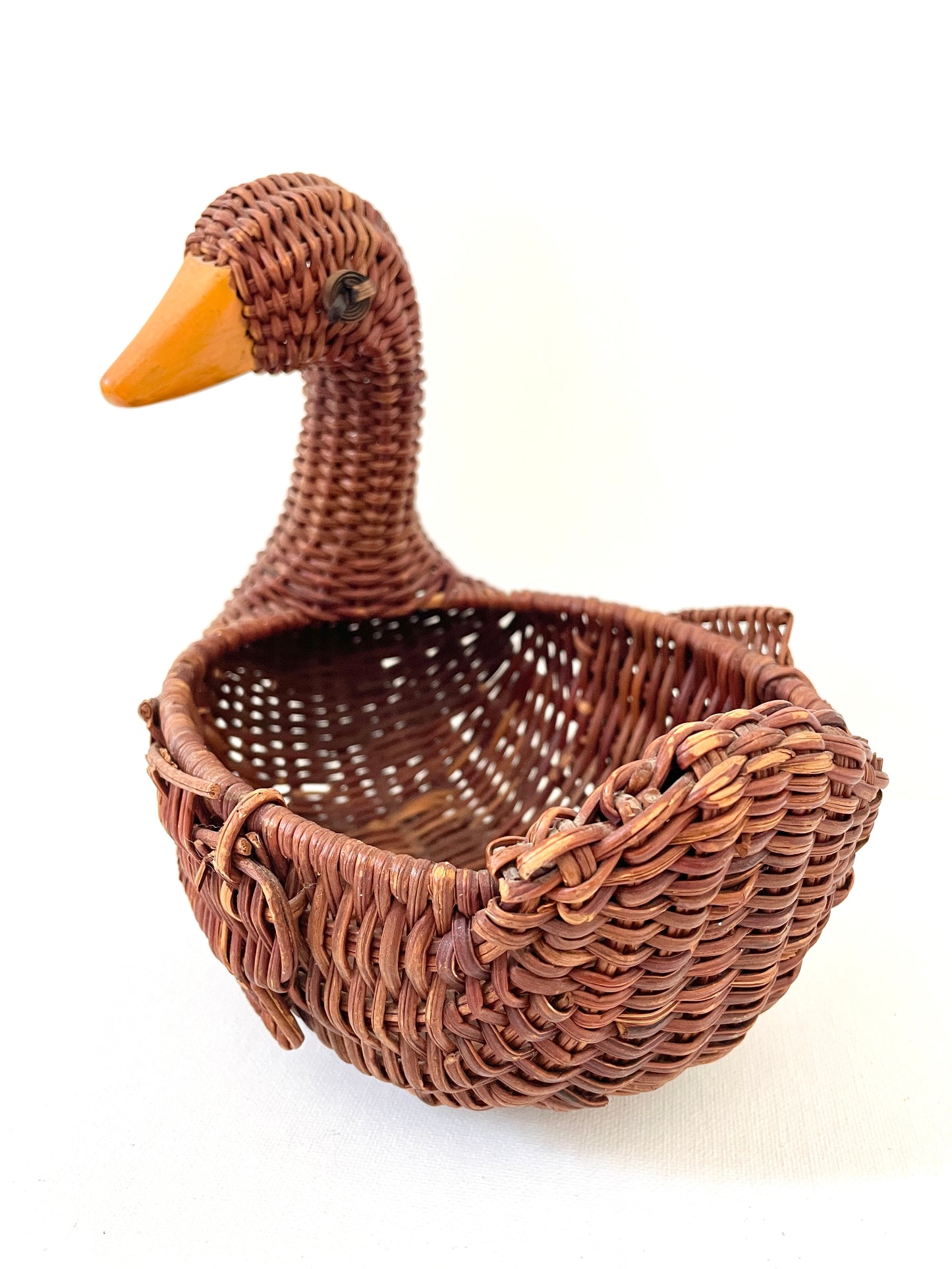 Goose Basket Vintage