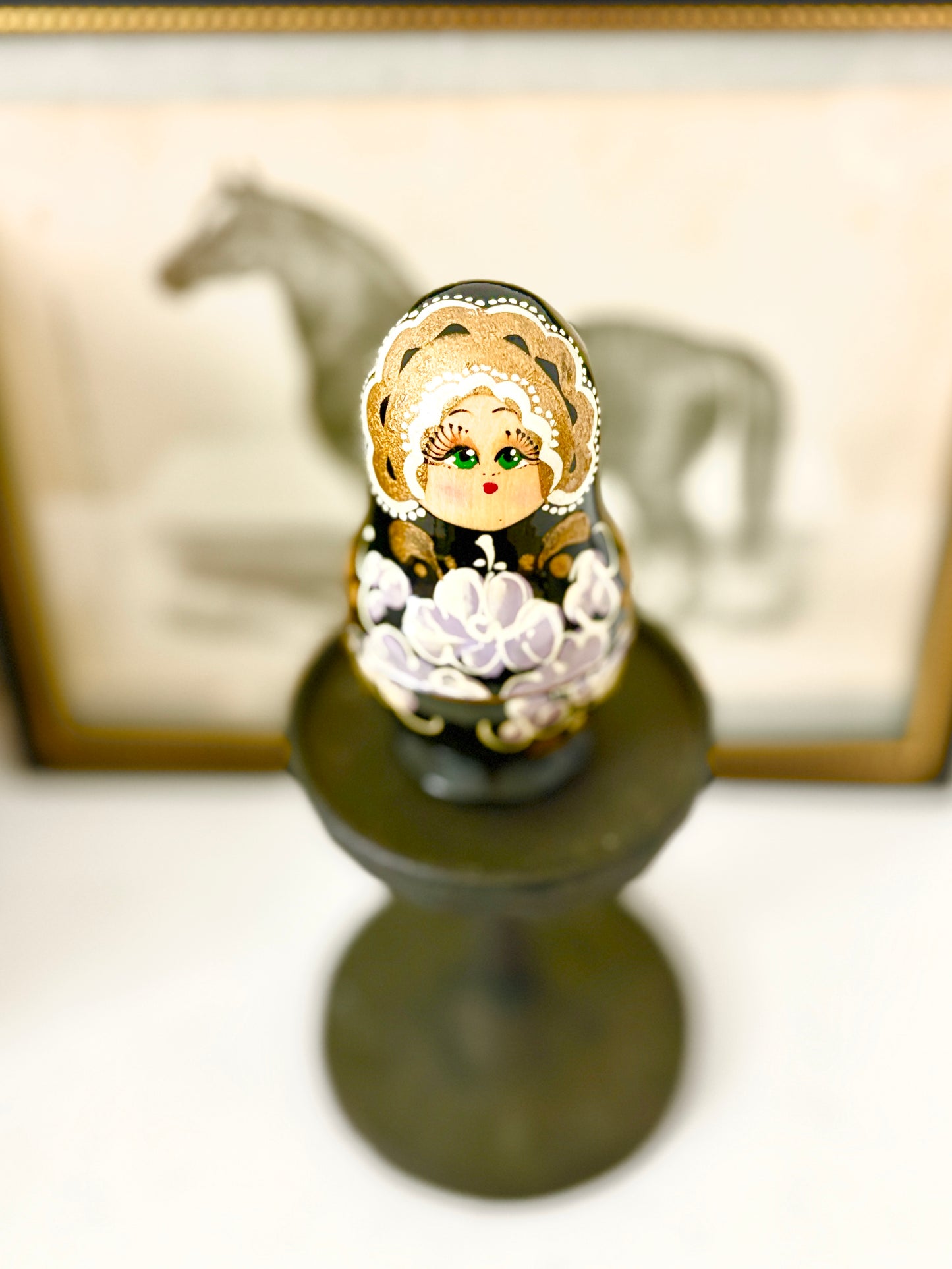 Hand-Painted Black & Gold Russian Matryoshka Nesting Dolls with Purple Floral Design – Traditional Folk Art Decor